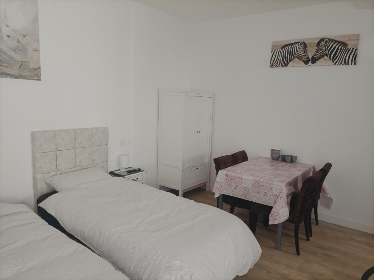 7 Minutes De L'Aeroport Cdg 5 Bed & Breakfast Thieux  Exterior foto